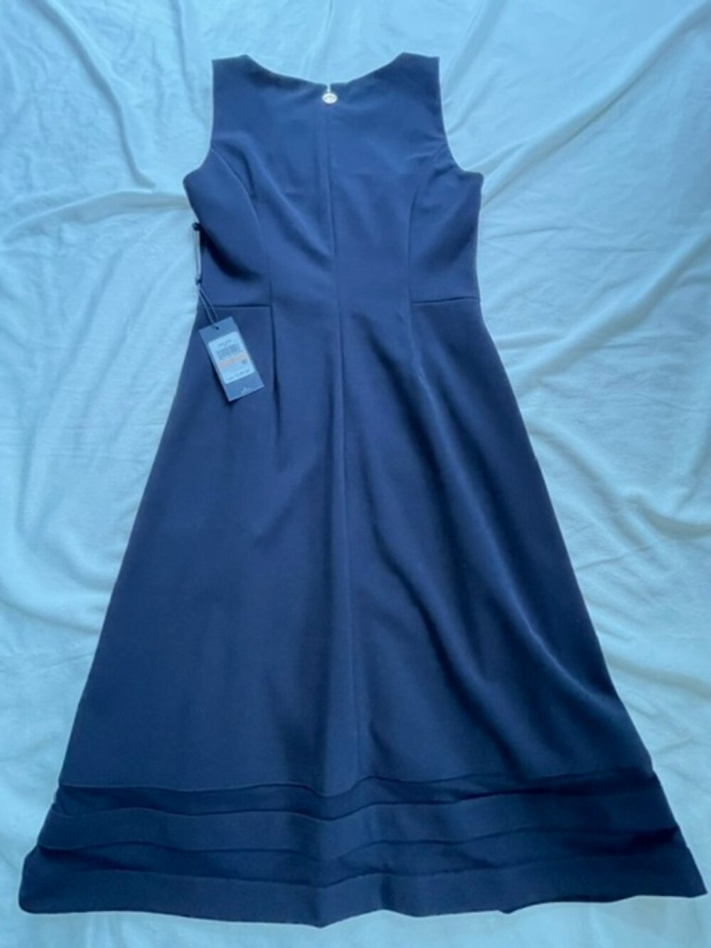 Tommy Hilfiger Pleated Dress Women's Sleeveless Boat-Neck Zip, Blue Navy, Size 2 - Picture 2 of 8